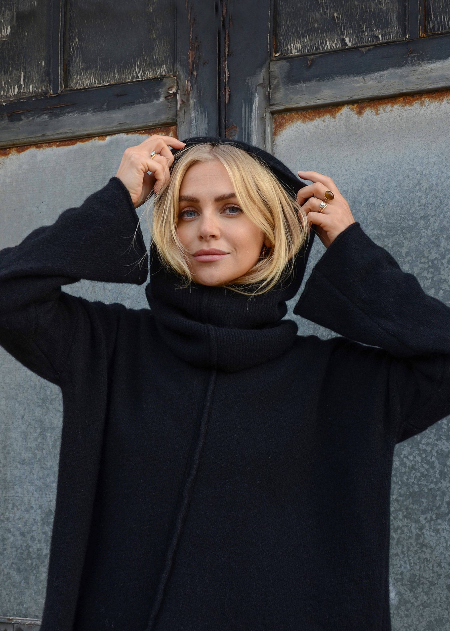 Cashmere Rib Hood | Black