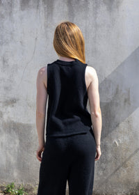 Cashmere Cable Front Vest Top | Black