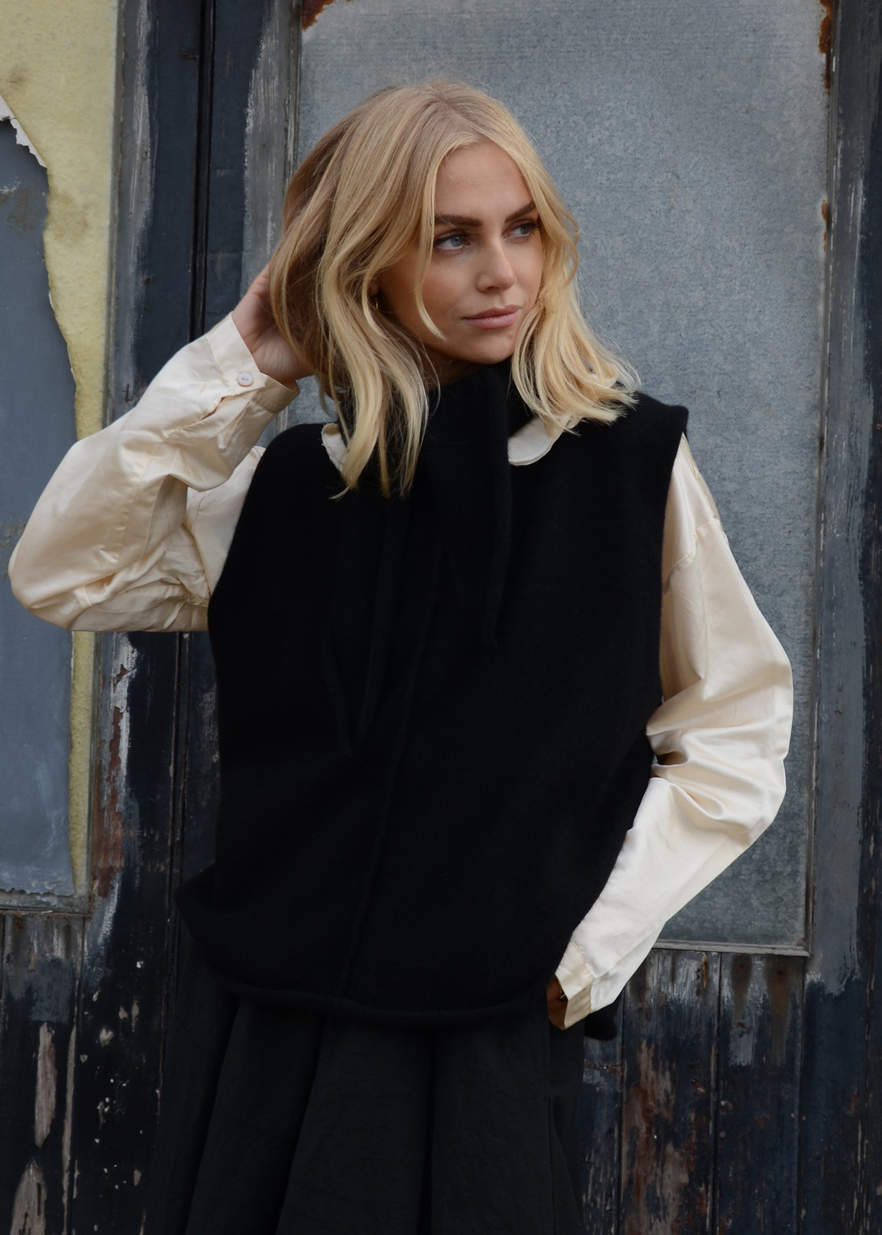 Cashmere Vest Top | Black