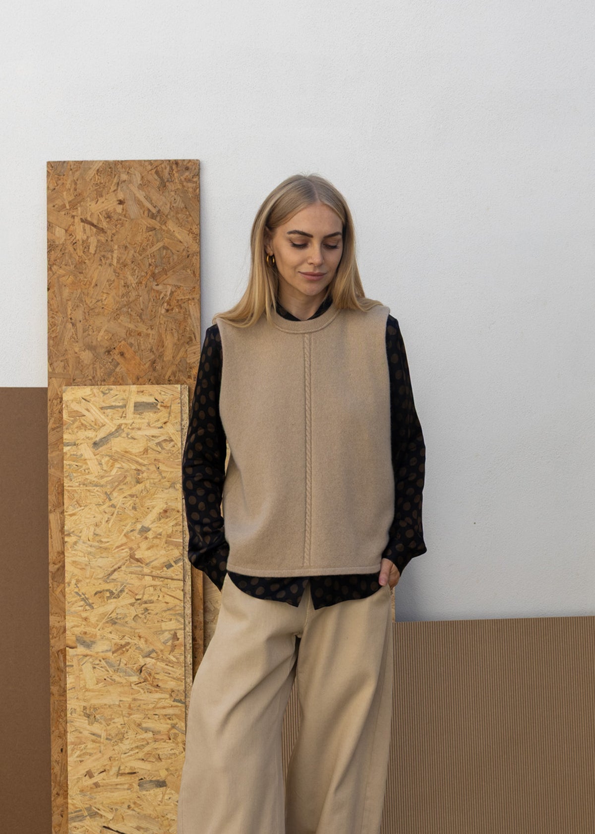Cashmere Cable Front Vest Top | Oat
