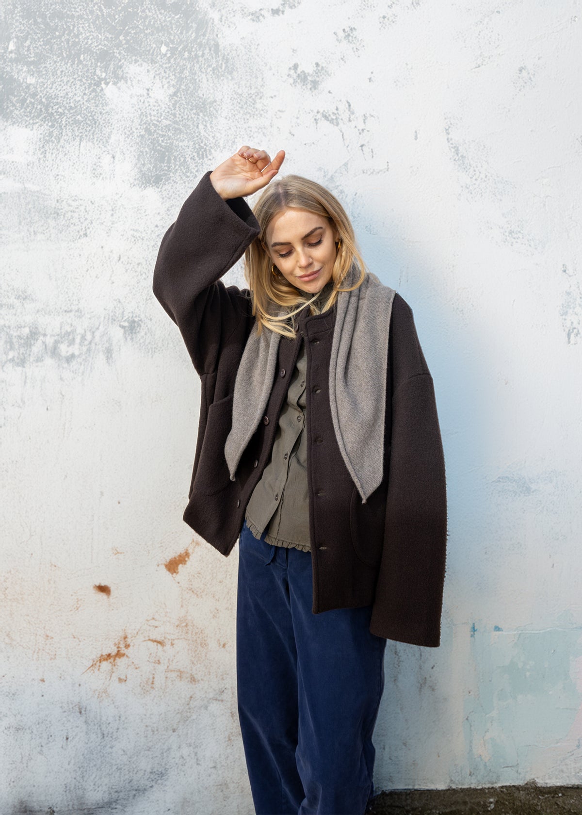 Cashmere Triangle Scarf | Mushroom